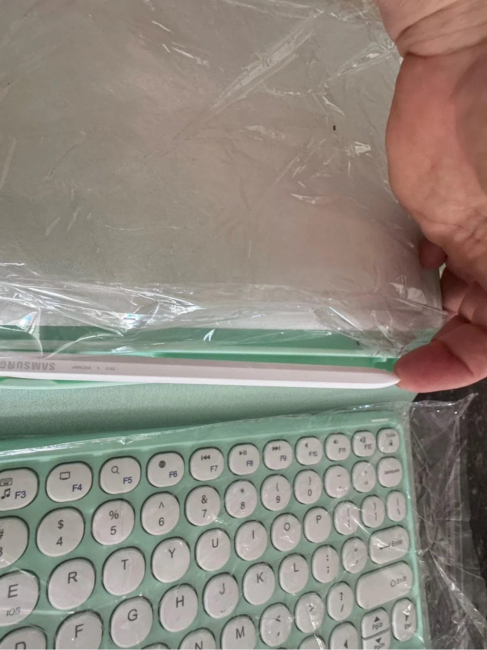 Keyboard Case for iPad 9th/8th/7th Generation/Air3/Pro10.5 with Touchpad/Pencil